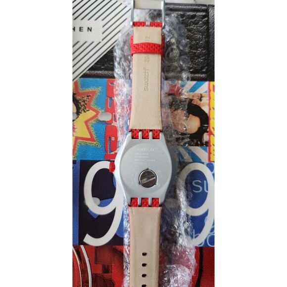 Swatch GO JUMP X-lite Aluminum watch YES4001 New in box papers and battery - Picture 4 of 12